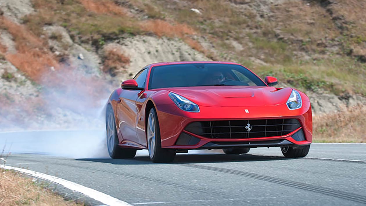 BBR Ferrari F12 berlinetta 2012年　レッド Ferrari F12 Berlinetta (2012-2017): review, specs and buying